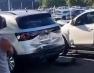 Engavetamento complica trânsito no Tabuleiro do Martins