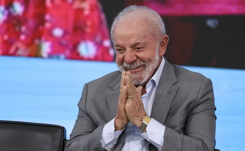Lula descarta desafiar EUA, mas diz que Brasil não é republiqueta