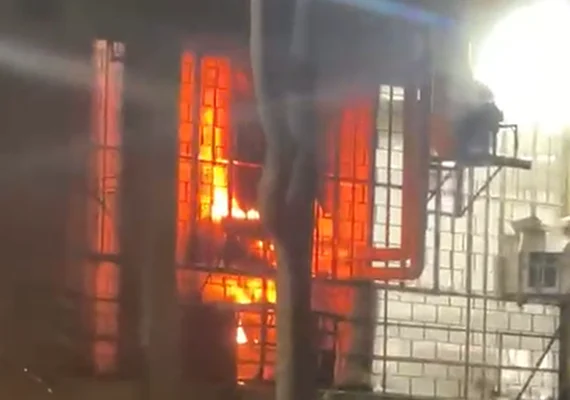 Incêndio atinge laboratório da Ufal em Maceió