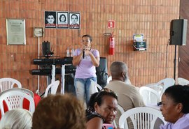 Ato público e feijoada marcam mobilização da greve no hall da Reitoria