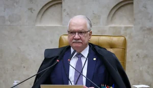 Edson Fachin suspende decisões de André Mendonça e Flávio Dino sobre diretor da PF