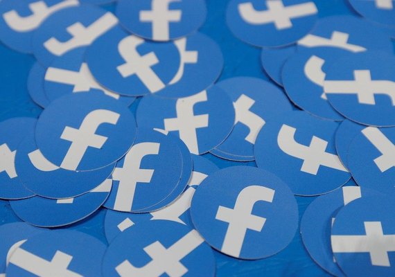 Facebook aborda Netflix e Disney para dispositivo de videochamadas em TVs