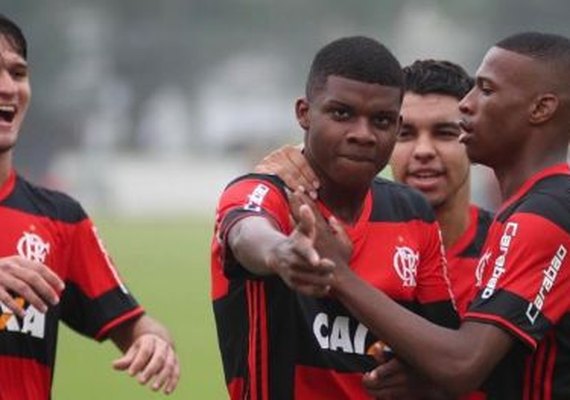 Com Guerrero fora, Flamengo sobe joia da base ao time profissional