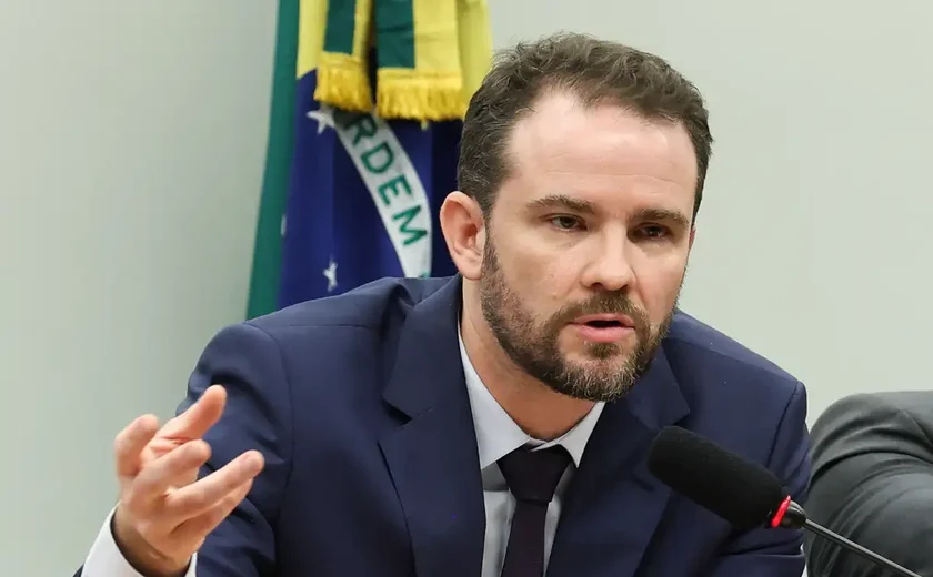 Receita pode deixar de exigir declaração do IR em até três anos