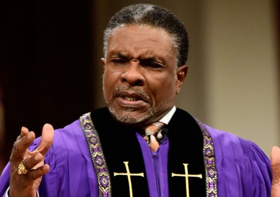 Série escancara sexo, adultério e corrupção em templo evangélico