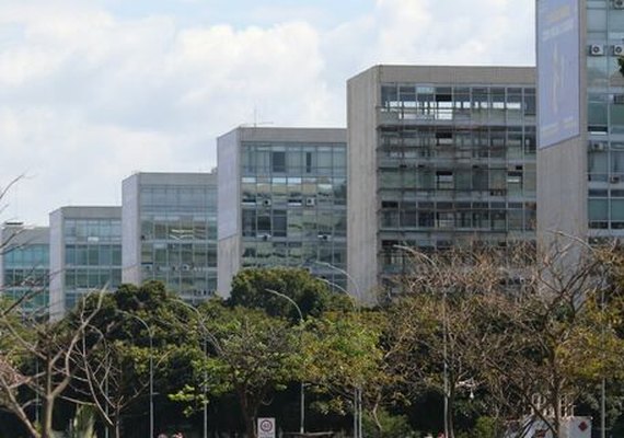 Salário de servidores públicos pode aumentar em 9%