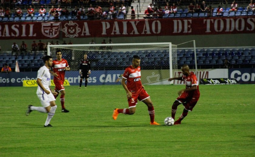 CRB é goleado por 4 a 0 pelo Avaí em pleno Estádio Rei Pelé