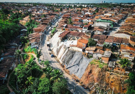 Quase R$ 13 milhões do Brota na Grota foram investidos na proteção de encostas