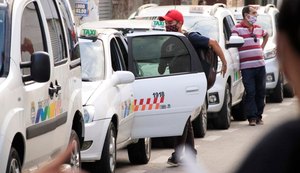 Entidades protocolam carta aberta contra regulamentação do táxi lotação em Maceió