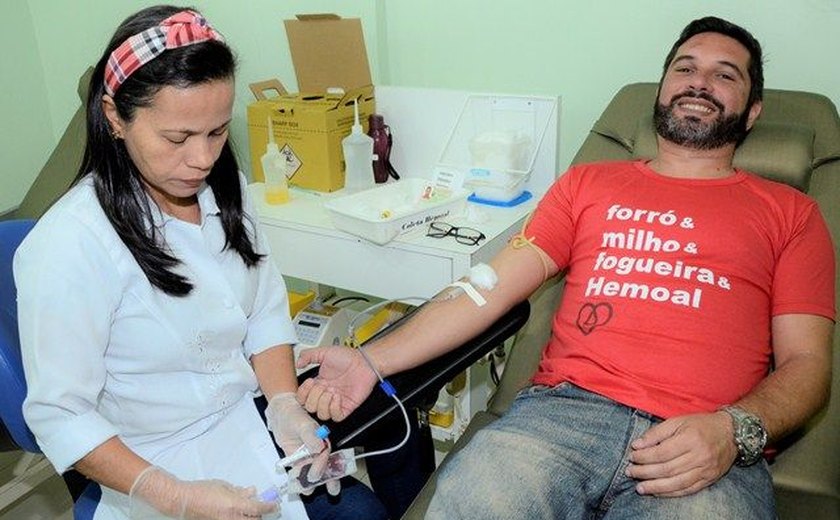 Campanha Junina do Hemoal distribui camisas para doadores de sangue