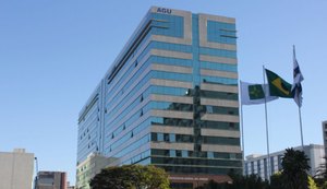 AGU pede suspensão do decreto do governo de Roraima sobre imigrantes