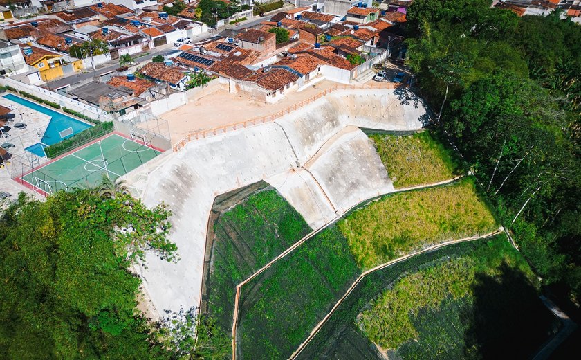 Prefeitura de Maceió entrega diversas obras por toda a capital