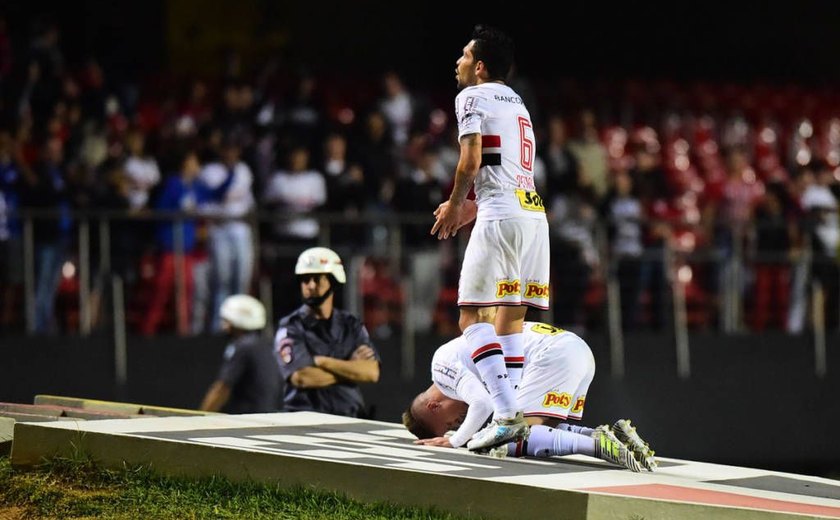 Dorival comemora empate do São Paulo e diz que Grêmio o inspira