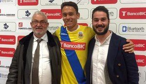 Keirrison assina por um ano e meio e é apresentado no Arouca-POR