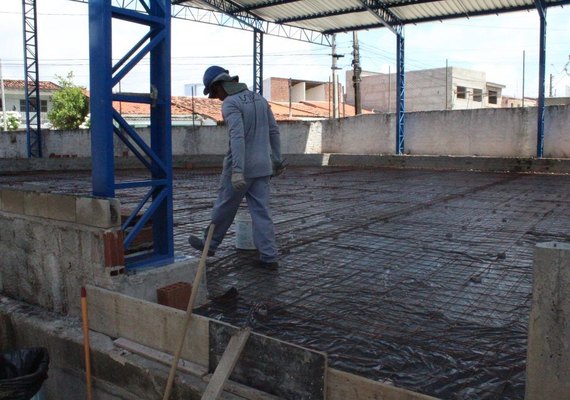 Reforma de escola avança e ficará pronta em março