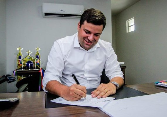 Marcelo Palmeira cumpre agenda intensa de compromissos