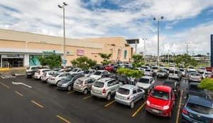 Estacionamento gratuito em shoppings e hipermercados entra em vigor