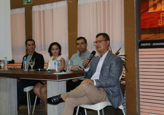 Papo com Saúde reúne especialistas em debates sobre emagrecimento