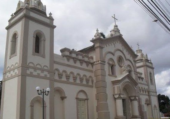 MP firma TAC para regularizar fornecimento de água em Colônia Leopoldina