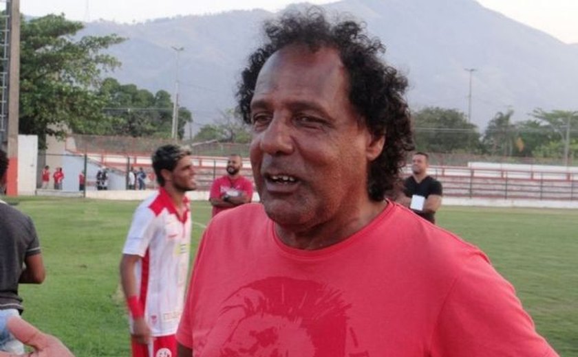Ídolo do América com passagens por Flamengo e Botafogo morre aos 66 anos