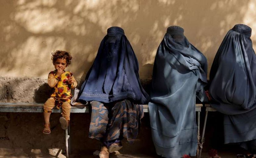 Talibã divulga regras para mídia e proíbe atrizes em programas de televisão