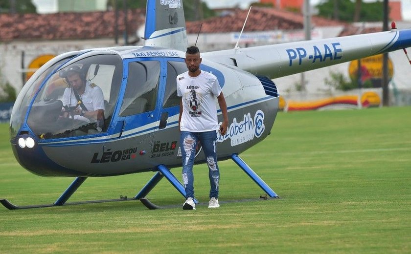 Botafogo-PB anuncia a saída de Léo Moura, após quase 9 meses, 12 jogos e nenhum gol