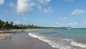 Pedágio ilegal cobrado na praia da Lage revolta moradores e bugueiros