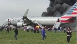 Avião pega fogo em aeroporto dos Estados Unidos