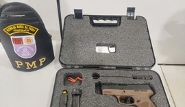 PM apreende arma de fogo durante cumprimento de mandado em Arapiraca