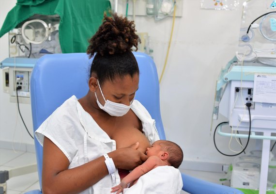 Nutricionista destaca os benefícios da amamentação para mãe e bebê