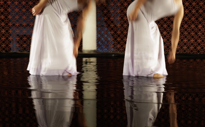 Espetáculo '24' ressignifica o símbolo e o feminino por meio do corpo poético em Maceió