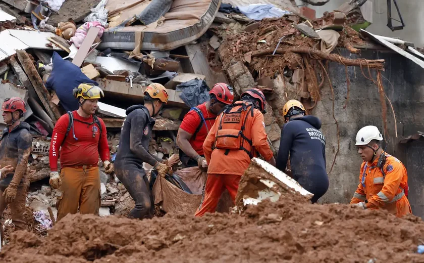 Mortos em temporais em Juiz de Fora e Ubá chegam a 36