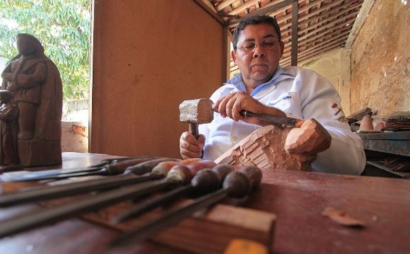 Mestres do Patrimônio transmitem saber popular para novas gerações