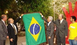 Ufal realiza ato para celebrar Dia de Luta pela Democracia Brasileira
