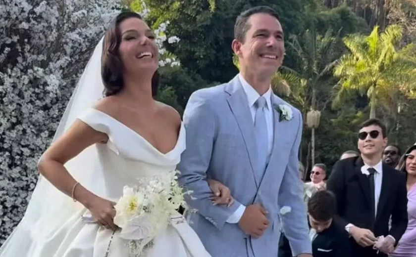 Isis Valverde e Marcus Buaiz se casam em cerimônia luxuosa