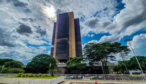 Mercado financeiro projeta inflação de 5,68% em 2025