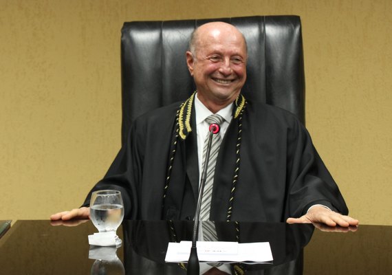 Fernando Toledo assume presidência do Tribunal de Contas