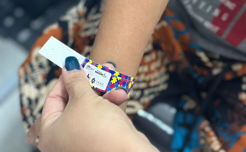 UPAs de Maceió adotam pulseira de identificação para pacientes com Transtorno do Espectro Autista