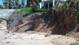 Instalação de Sandbag controla o avanço do mar em trecho de praia no Riacho Doce
