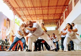 Trajetória de mais de três décadas transforma vidas por meio da capoeira em Alagoas