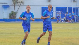 CSA finaliza treino com novos titulares