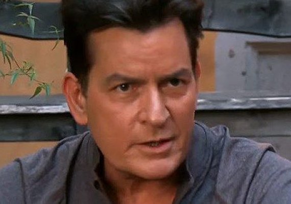 Charlie Sheen revela que coquetel anti-aids o deixou à beira da demência