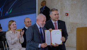 Lula e Renan Filho anunciam mudança histórica no processo de obtenção da habilitação