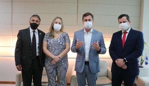 OAB-AL recebe Junta Comercial para dar início à simplificação do registro de negócios