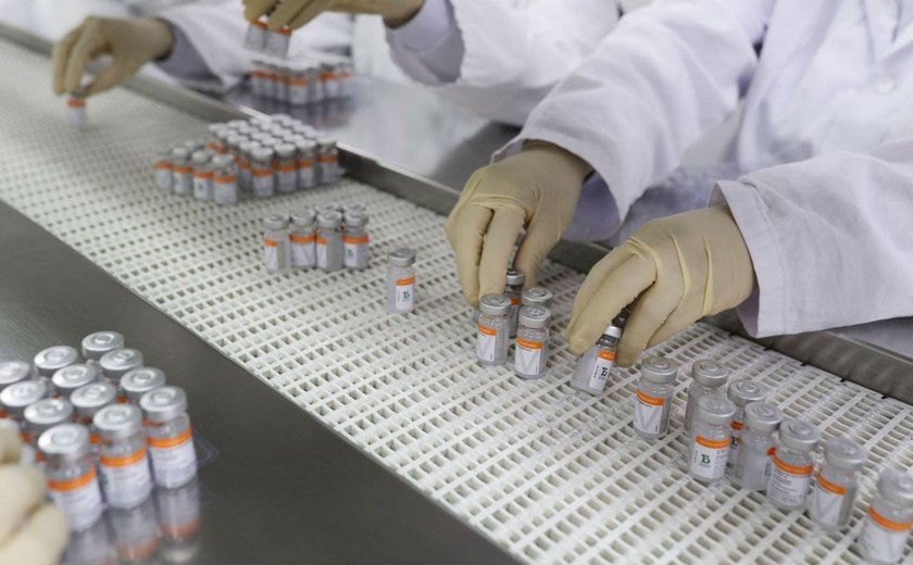 Butantan entrega mais 1 milhão de doses de vacinas contra Covid-19