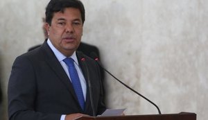 Ministro diz que 'novo ensino médio' deve ser implementado a partir de 2019