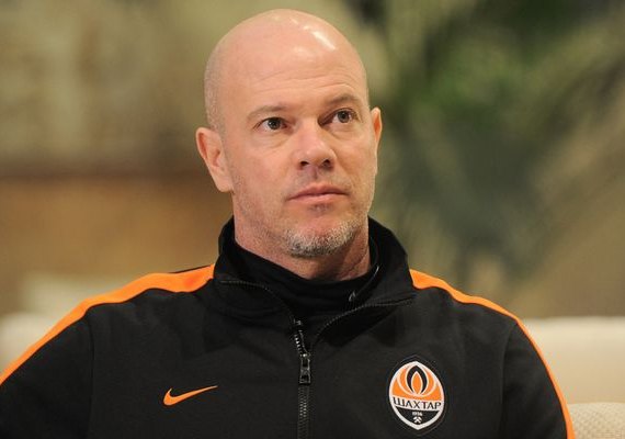 Zago compara queda do Internacional com Corinthians de 2008