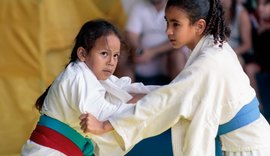 Judocas do projeto de Porto de Pedras participam de campeonato escolar em Maceió