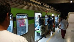 Suspeito é baleado e morre em metrô durante tentativa de assalto no Recife