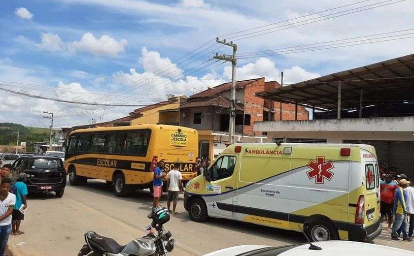 Estudante de 15 anos cai de ônibus e morre atropelado em Joaquim Gomes